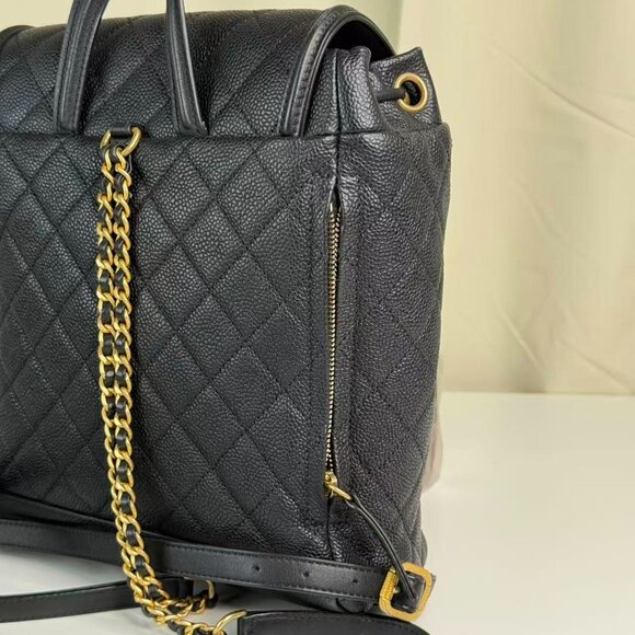 Chanel Black Caviar Filigree Backpack with Gold Accents & Quilted Design - Picture 4 of 9